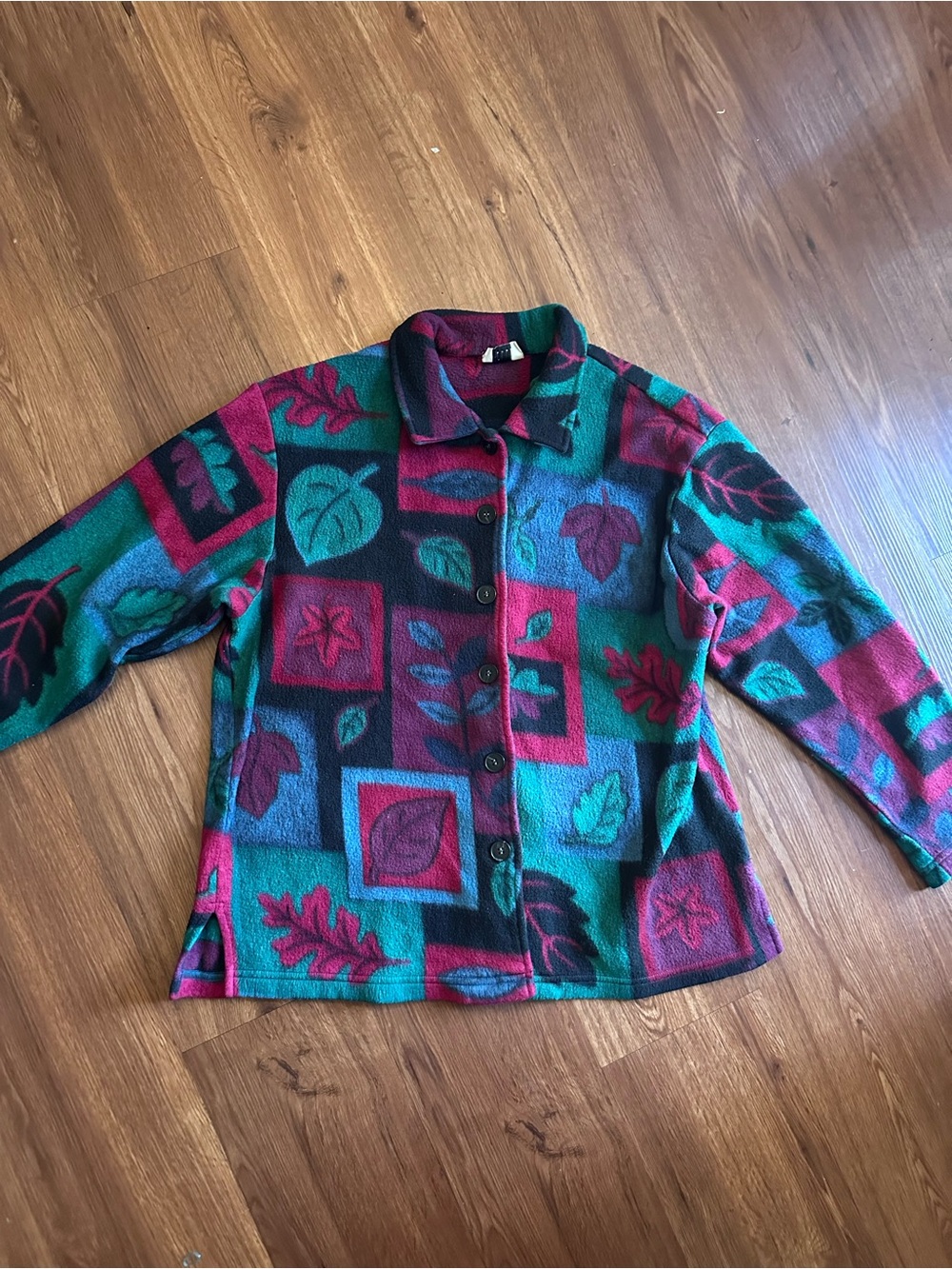Vintage Teddi Leaf Print Button-Front Fleece Jacket